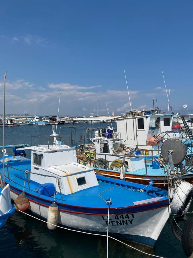 Larnaca Beach Apartment 44 Esterno foto
