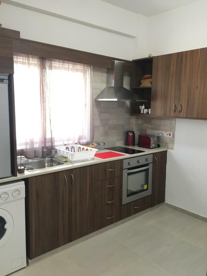 Larnaca Beach Apartment 44 Esterno foto